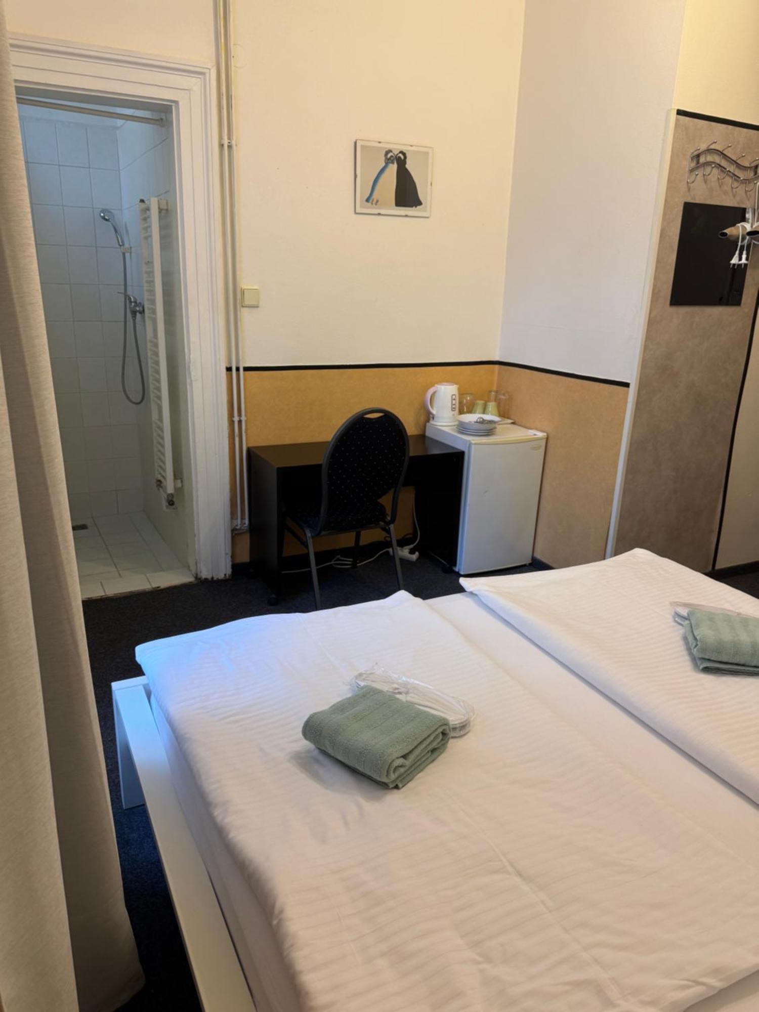 Welcome Hostel & Apartments Praguecentre Luaran gambar