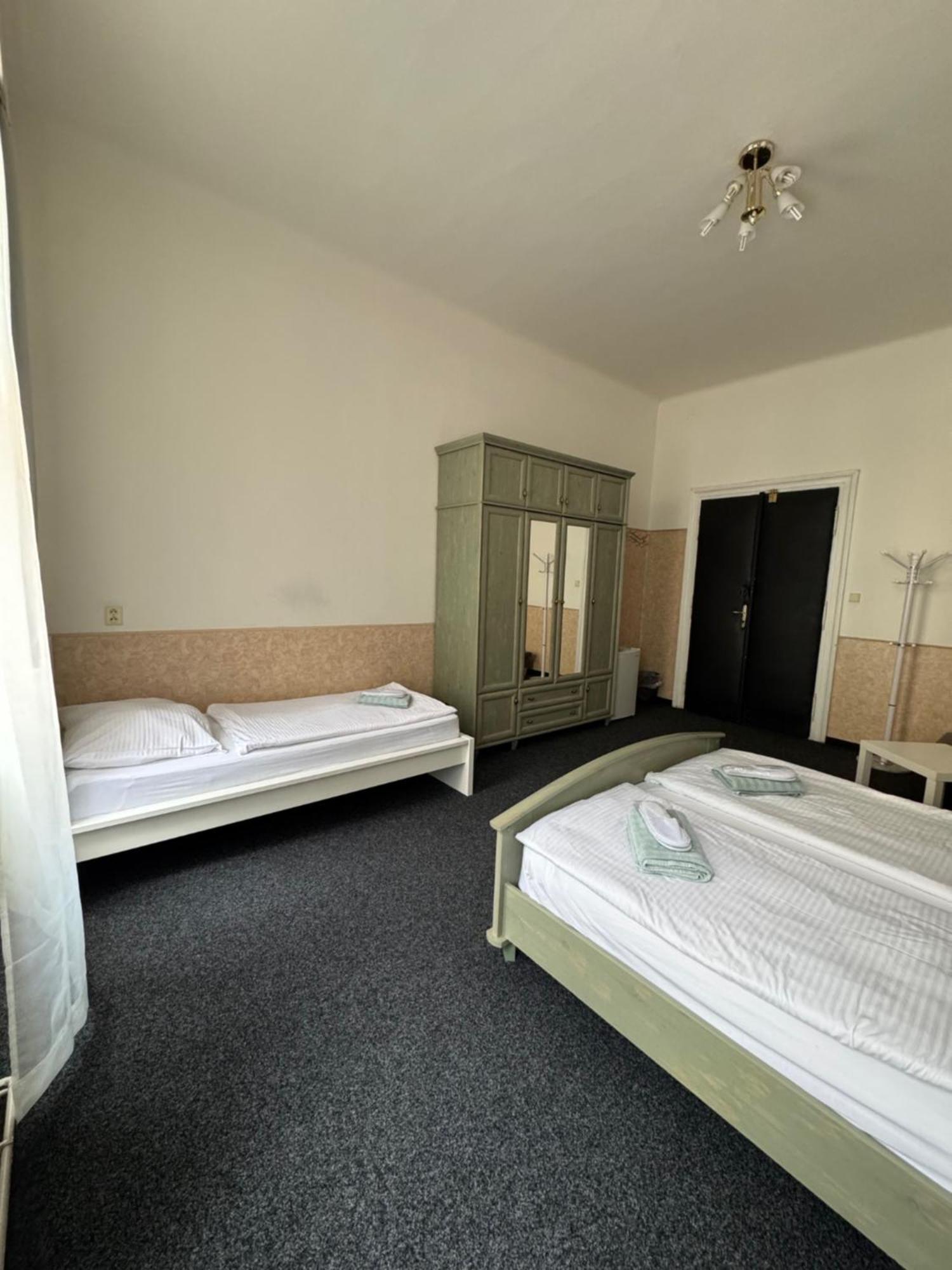 Welcome Hostel & Apartments Praguecentre Luaran gambar